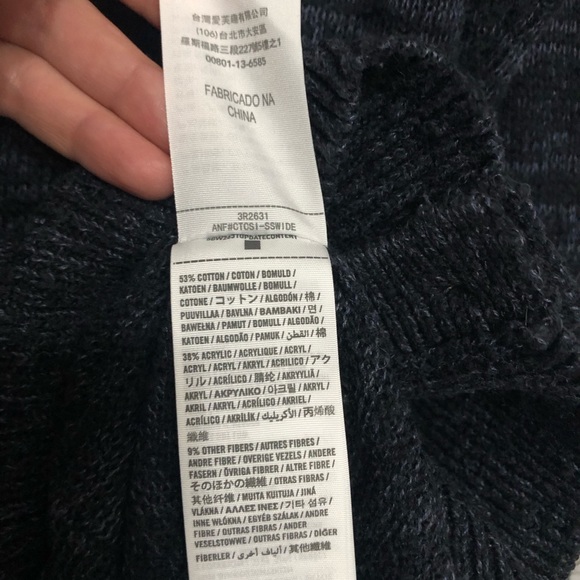 Hollister long blue button down cardigan - Picture 5 of 6